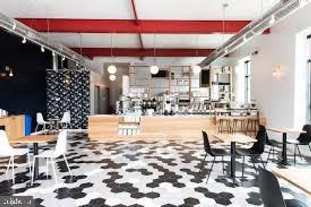 37 W MAPLEWOOD MALL, Philadelphia, PA 19144