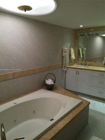 1121 Crandon Blvd F1107, Key Biscayne, FL 33149