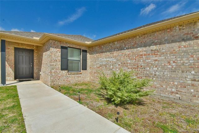 1316 Chuck Wagon Drive, El Reno, OK 73036