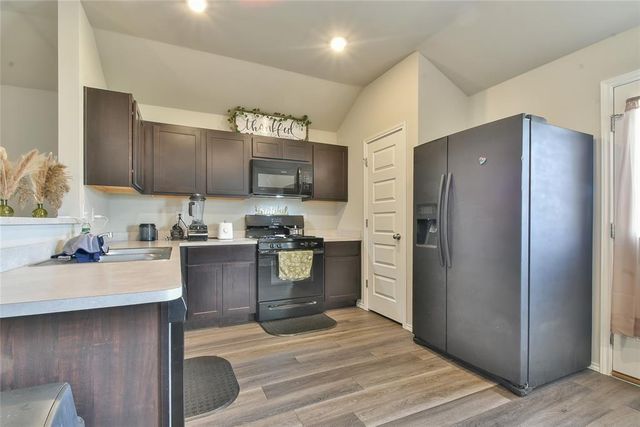 1316 Chuck Wagon Drive, El Reno, OK 73036
