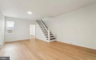 19 W SEYMOUR ST, Philadelphia, PA 19144