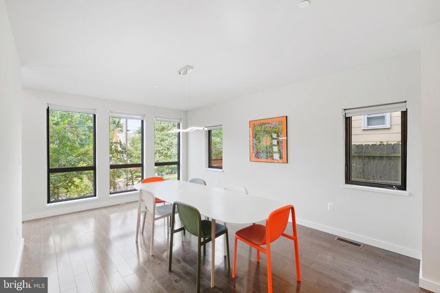 9927 DICKENS AVE, Bethesda, MD 20814