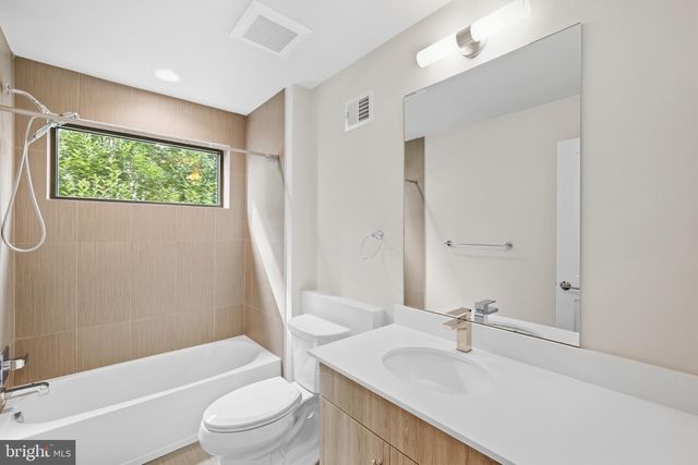 9927 DICKENS AVE, Bethesda, MD 20814