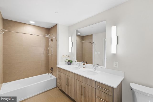 9927 DICKENS AVE, Bethesda, MD 20814