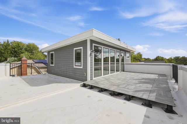 9927 DICKENS AVE, Bethesda, MD 20814