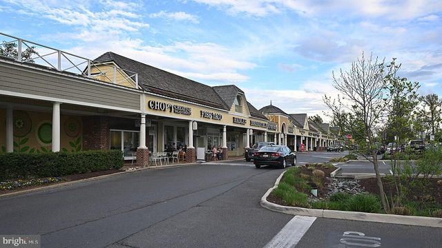 9927 DICKENS AVE, Bethesda, MD 20814