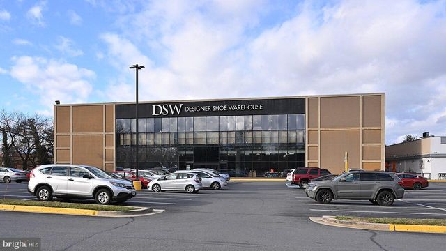 9927 DICKENS AVE, Bethesda, MD 20814