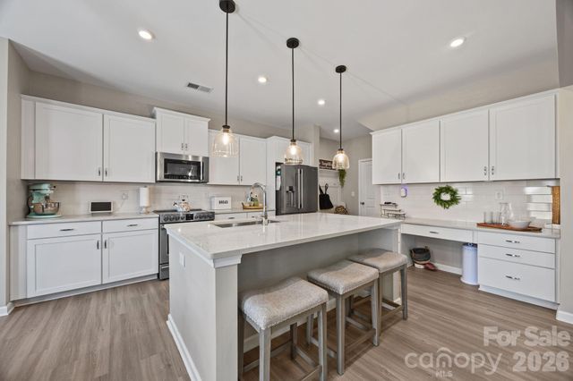 526 Ardsley Drive, Locust, NC 28097