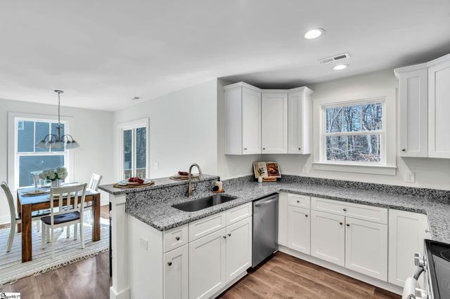 402 Woodland Circle, Belton, SC 29627