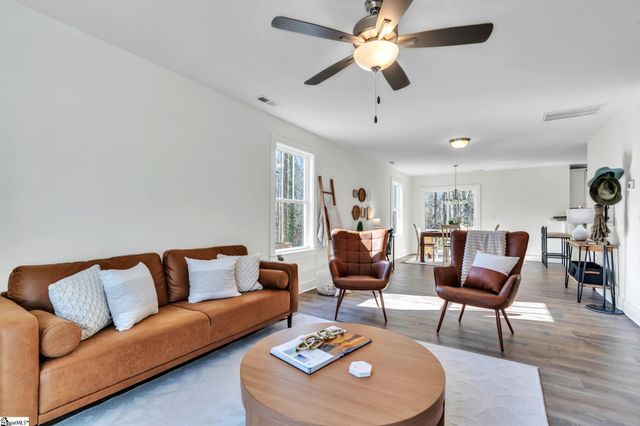 402 Woodland Circle, Belton, SC 29627