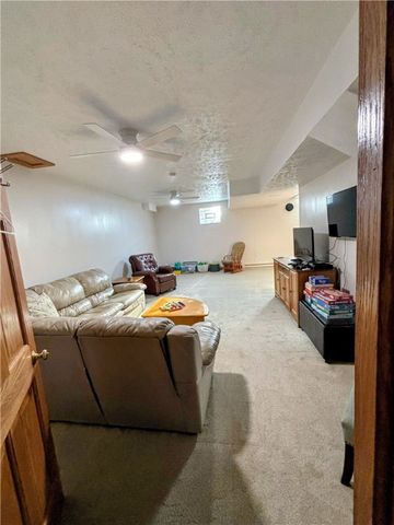 241 Lyons Road, Donegal, PA 15323