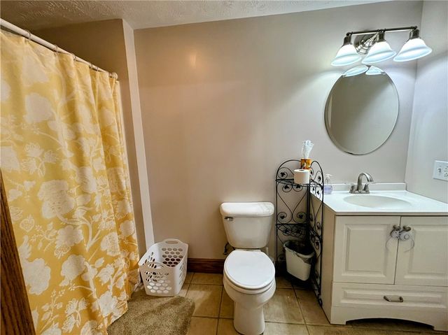 241 Lyons Road, Donegal, PA 15323