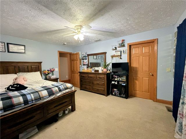 241 Lyons Road, Donegal, PA 15323