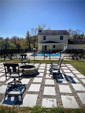 241 Lyons Road, Donegal, PA 15323