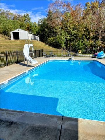 241 Lyons Road, Donegal, PA 15323