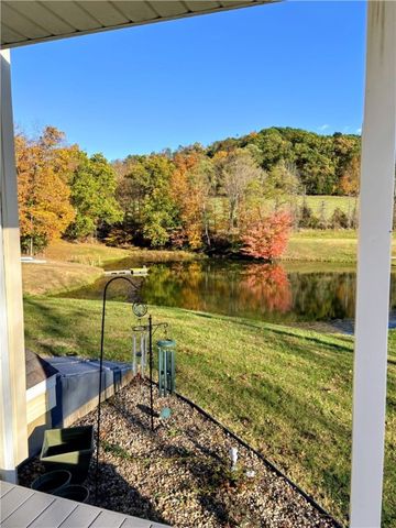 241 Lyons Road, Donegal, PA 15323