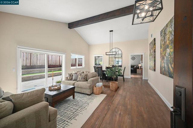 9529 Thunderbird Dr, San Ramon, CA 94583