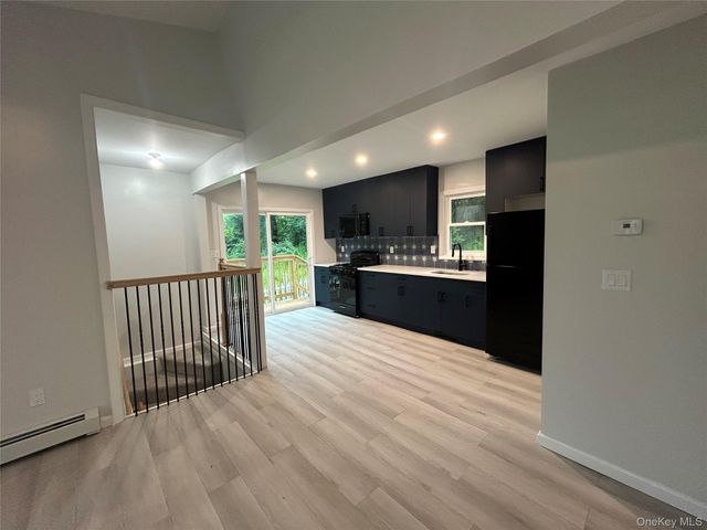 19 Dykes Park Road, Nanuet, NY 10954