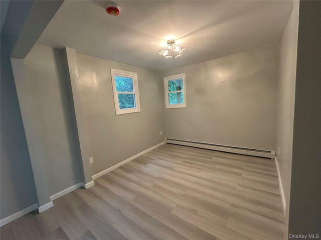 19 Dykes Park Road, Nanuet, NY 10954