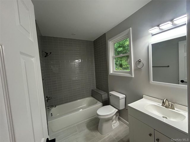19 Dykes Park Road, Nanuet, NY 10954