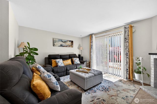 1405 S 308th Lane, Federal Way, WA 98003