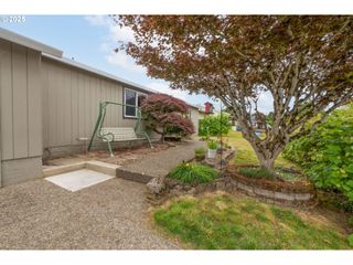 1652 Se DUKE Dr, Hillsboro, OR 97123