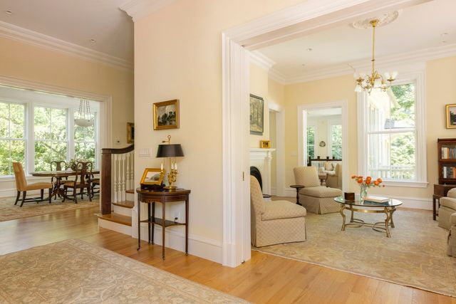 68 Sparks Street, Cambridge, MA 02138