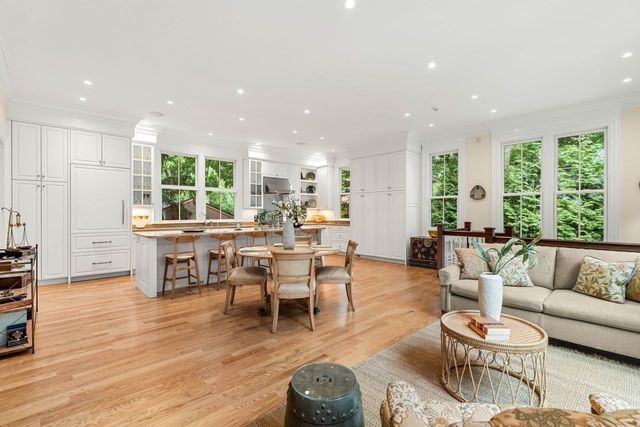 68 Sparks Street, Cambridge, MA 02138