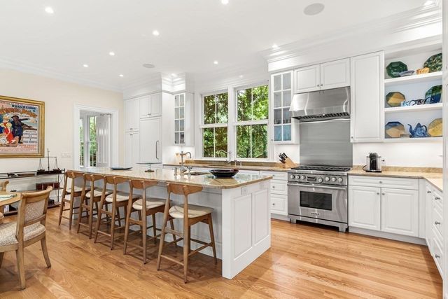68 Sparks Street, Cambridge, MA 02138