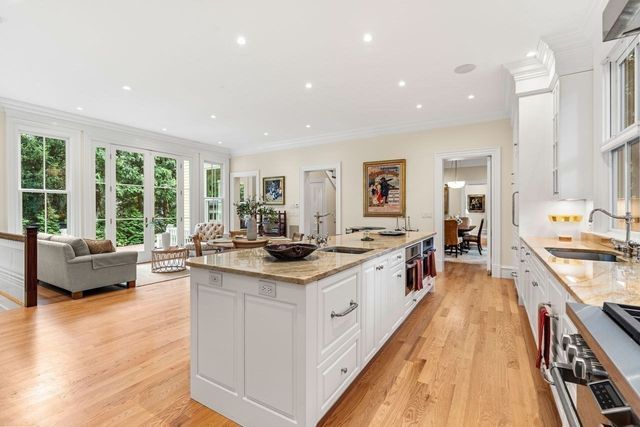 68 Sparks Street, Cambridge, MA 02138