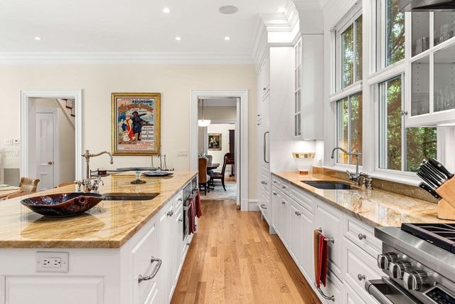 68 Sparks Street, Cambridge, MA 02138