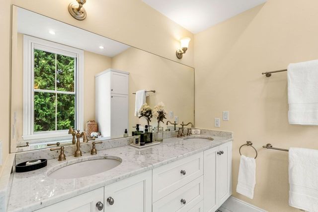 68 Sparks Street, Cambridge, MA 02138