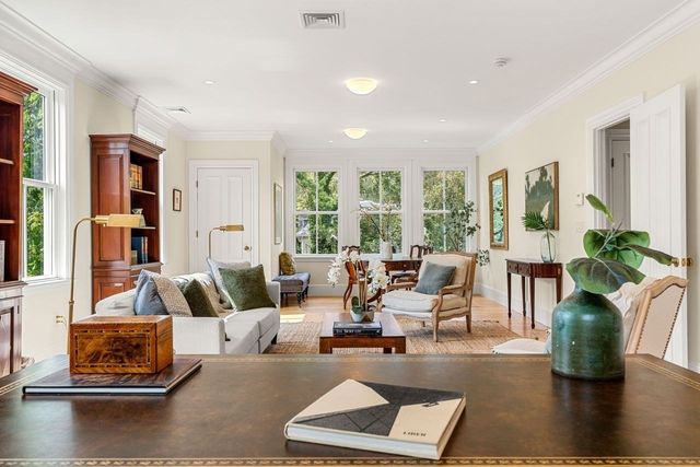 68 Sparks Street, Cambridge, MA 02138