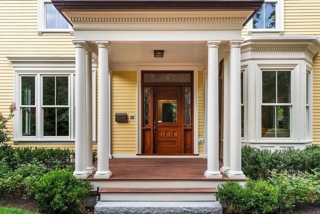 68 Sparks Street, Cambridge, MA 02138