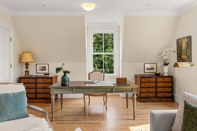 68 Sparks Street, Cambridge, MA 02138