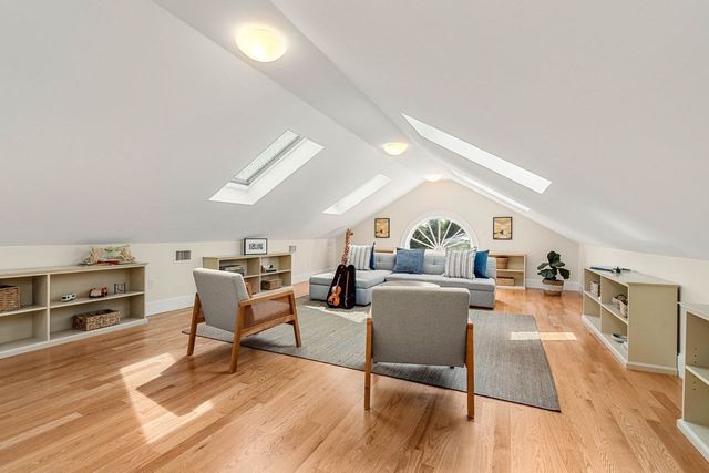 68 Sparks Street, Cambridge, MA 02138