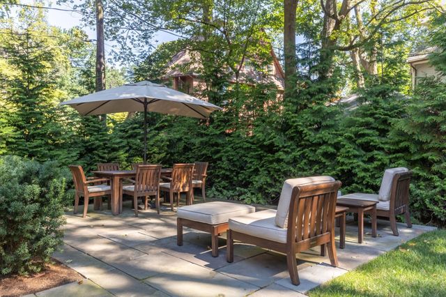 68 Sparks Street, Cambridge, MA 02138
