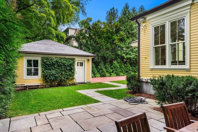 68 Sparks Street, Cambridge, MA 02138