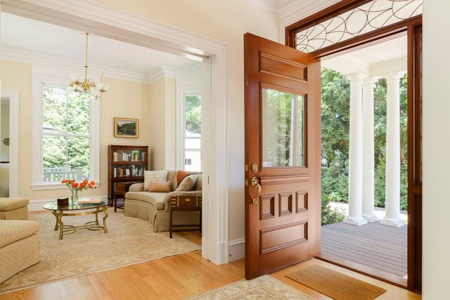 68 Sparks Street, Cambridge, MA 02138