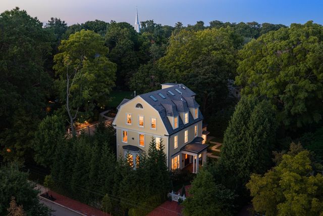 68 Sparks Street, Cambridge, MA 02138