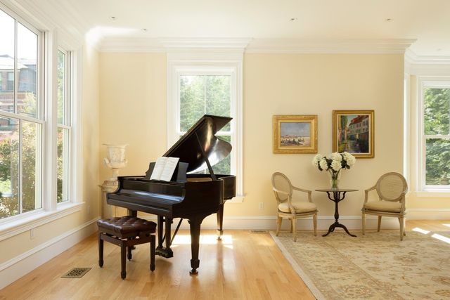 68 Sparks Street, Cambridge, MA 02138