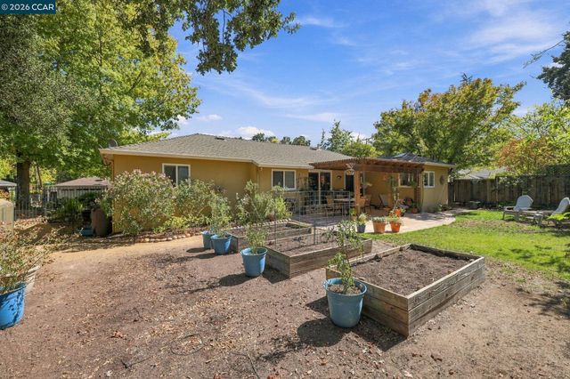 3043 Vessing Rd, Pleasant Hill, CA 94523