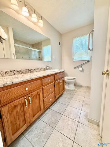 1412 Cove Creek Drive, Glencoe, AL 35905