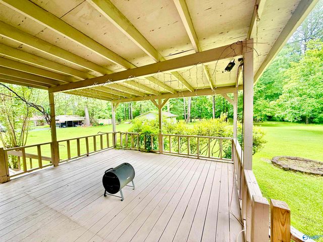 1412 Cove Creek Drive, Glencoe, AL 35905