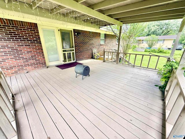 1412 Cove Creek Drive, Glencoe, AL 35905