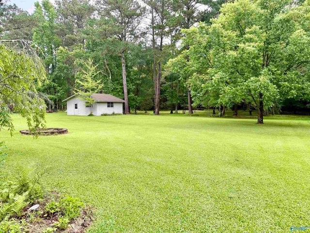 1412 Cove Creek Drive, Glencoe, AL 35905
