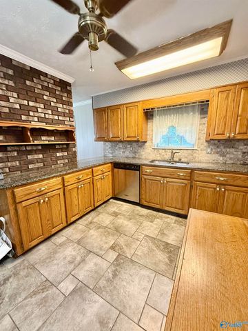 1412 Cove Creek Drive, Glencoe, AL 35905