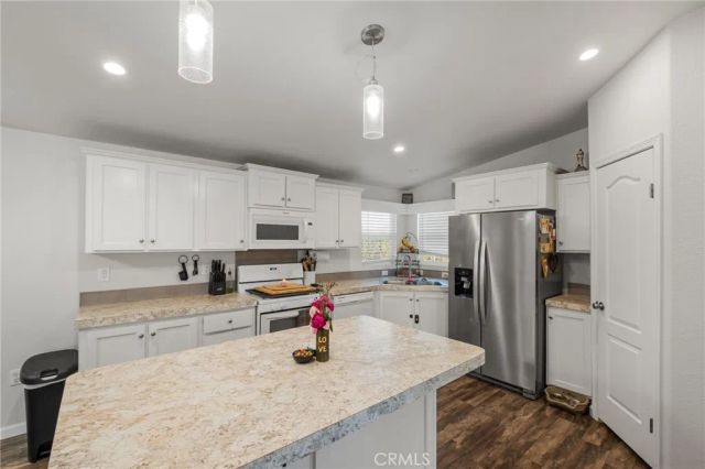 1536 S State 36, Hemet, CA 92543