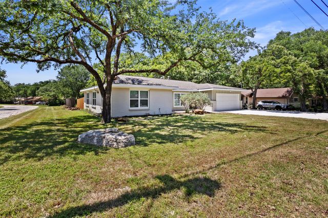 914 Vine Street, Euless, TX 76040