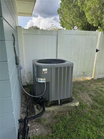 21570 SW RAINTREE STREET, Dunnellon, FL 34431